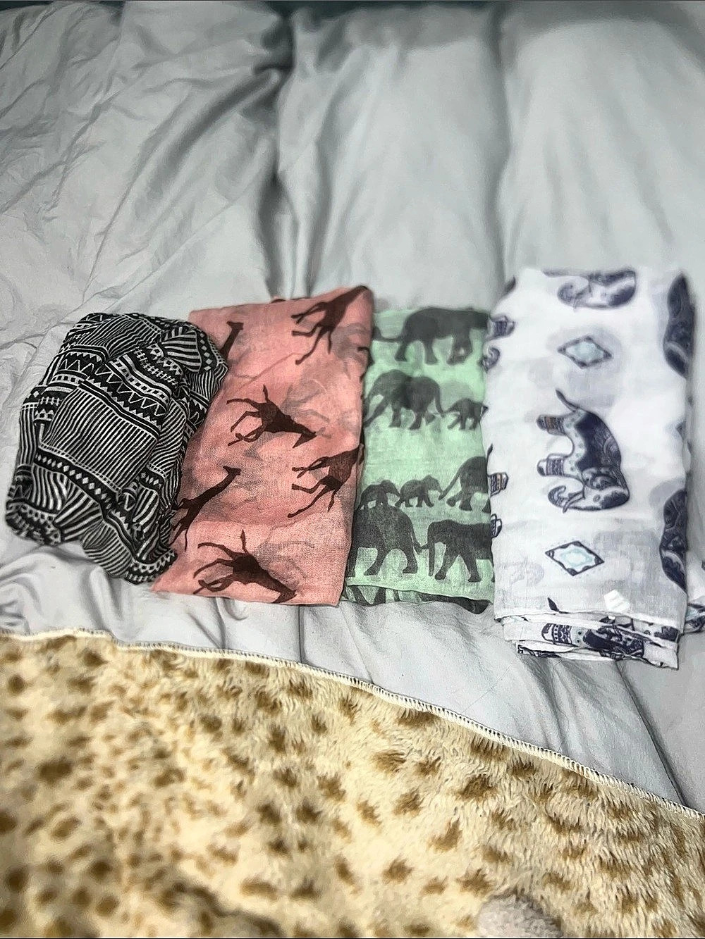 Scarfs